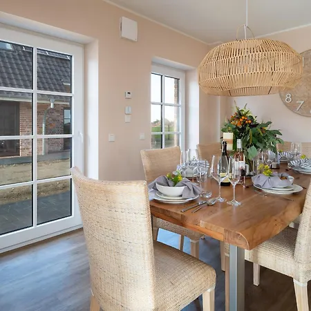 Luxurioeses Ferienhaus Sansibar Mit Sauna & Whirlwanne In Ruhiger Lage Bei St Peter-Ording Holiday home